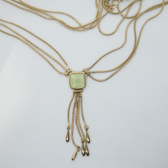 Multilayered gold plated necklace with green stone - Picture 1 of 3